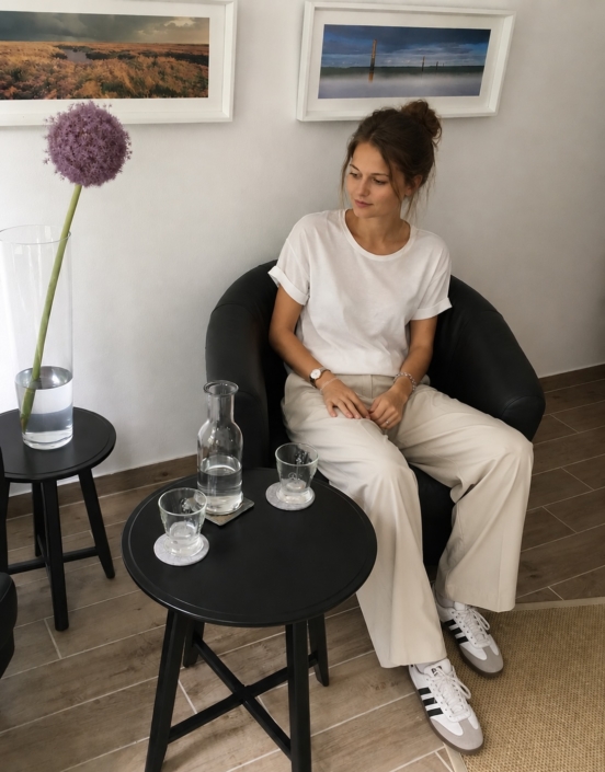 Junge Frau Patientengespräch